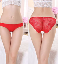Low Waist Lace Bikini Panties – Elegant, Feminine & Comfortable