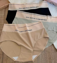 Massive Spot Girl Ice Silk Mid-Waist Underwear – Breathable, Seamless & Sexy Comfort